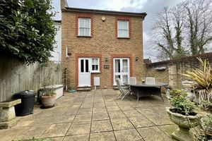 Photo 25- click for photo gallery